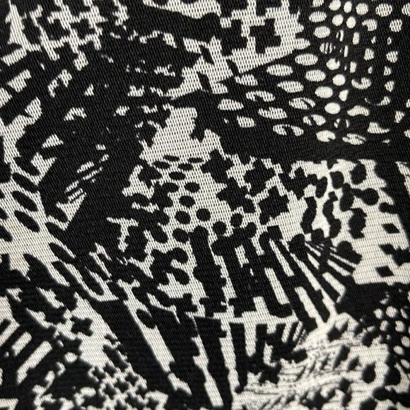 George Printed Mesh Top Elastic Scoop Neck and Waistband Black White Plus 2X - Picture 3 of 13